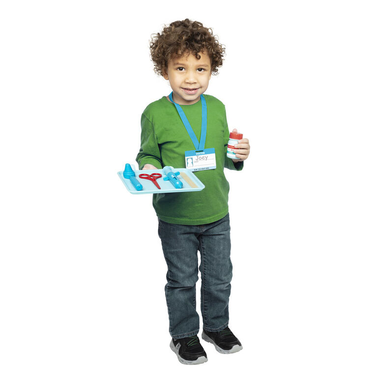 Melissa & Doug Get Well Doctor's Kit Play Set - styles may vary - English Edition