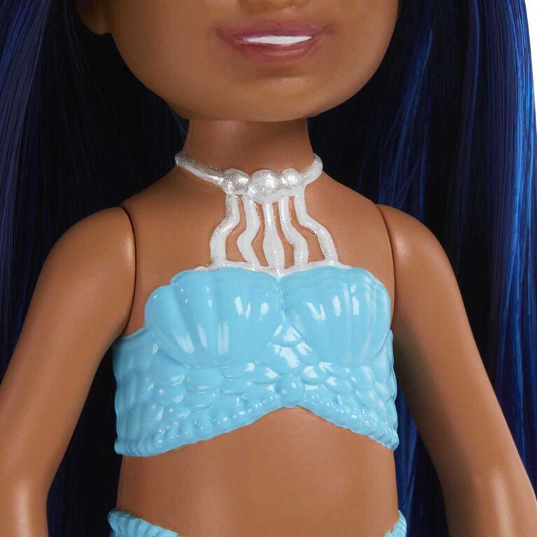 Barbie - Chelsea- Poupée Sirène, cheveux bleus et queue de sirène
