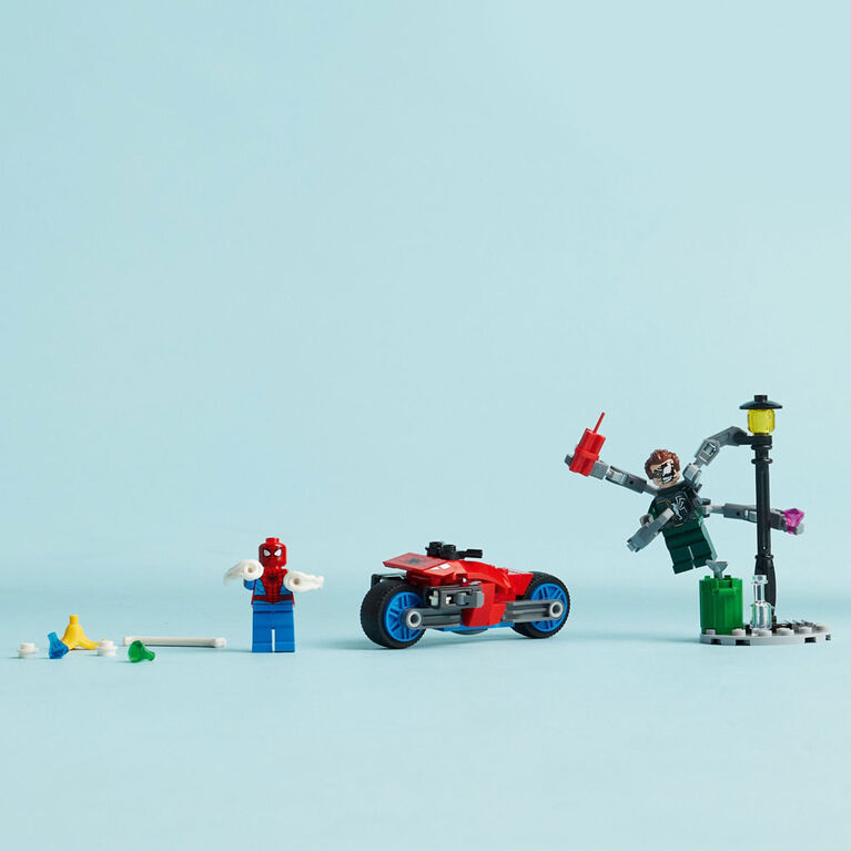 LEGO Marvel Motorcycle Chase: Spider-Man vs. Doc Ock, 76275