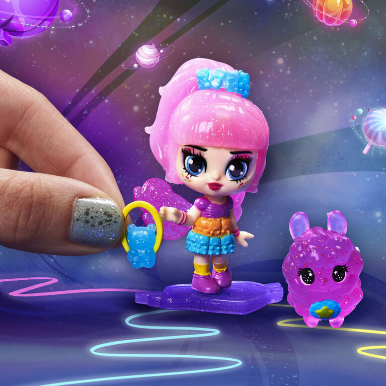 Hatchimals CollEGGtibles, Coffret Cosmic Candy Shop 2 en 1 avec une Pixie et un Hatchimal exclusifs