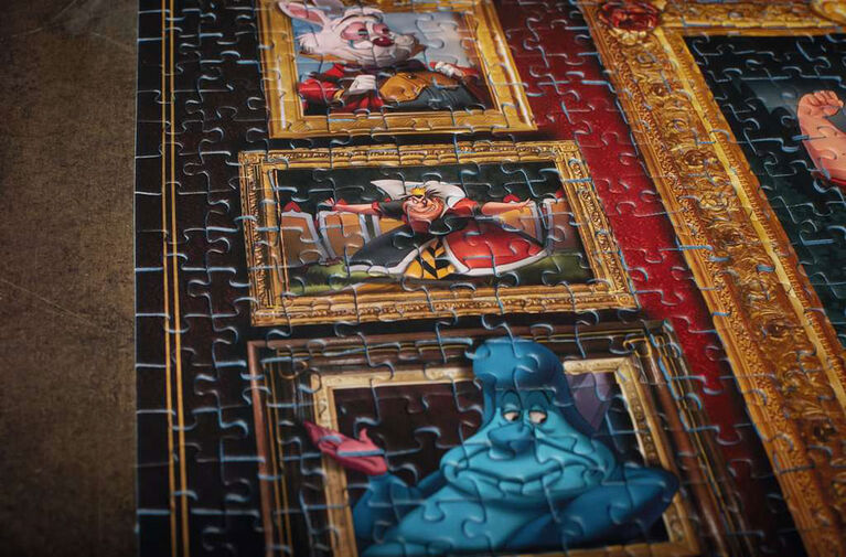 Ravensburger - Villainous: Queen of Hearts Puzzle 1000pc