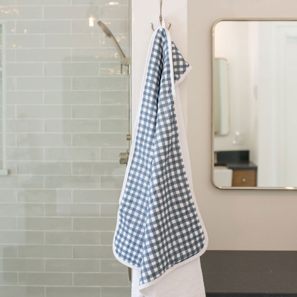 Lulujo - Hooded Towel - Navy Gingham
