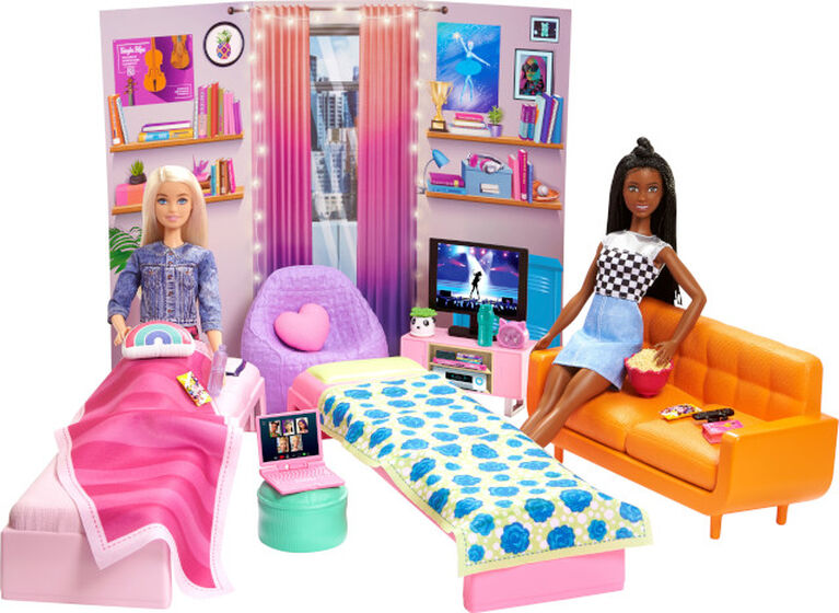 Barbie: Big City, Big Dreams Dorm Room Playset with Furniture and Accessories