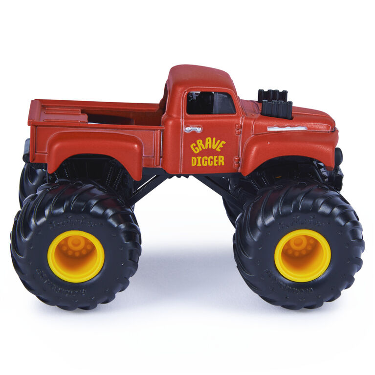Monster Jam, Official Grave Digger Monster Truck, Die-Cast Vehicle, Retro Rebels Series, 1:64 Scale