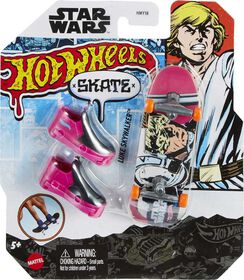 Hot Wheels Skate Star Wars-Themed Fingerboard and Pair of Skate Shoes