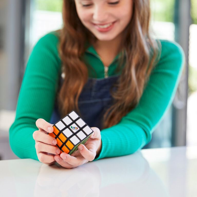 Original Rubik's cube VS Rubik's 2.0 