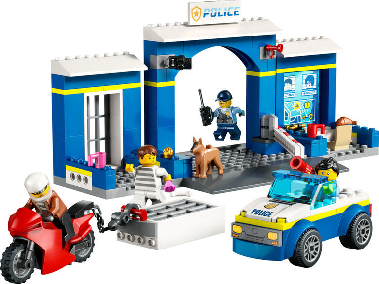 LEGO City La poursuite au poste de police 60370 Ensemble de jeu de construction (172 pièces)