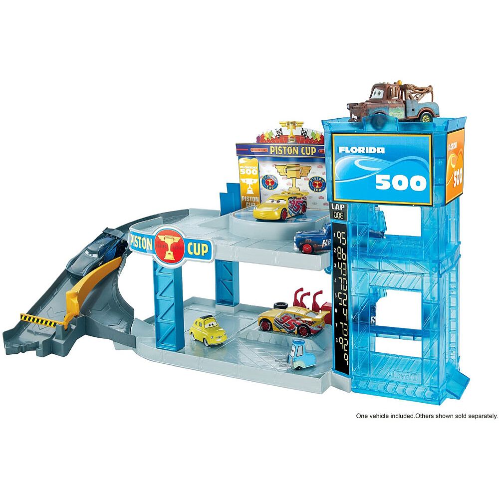 Cars disney 2025 garage