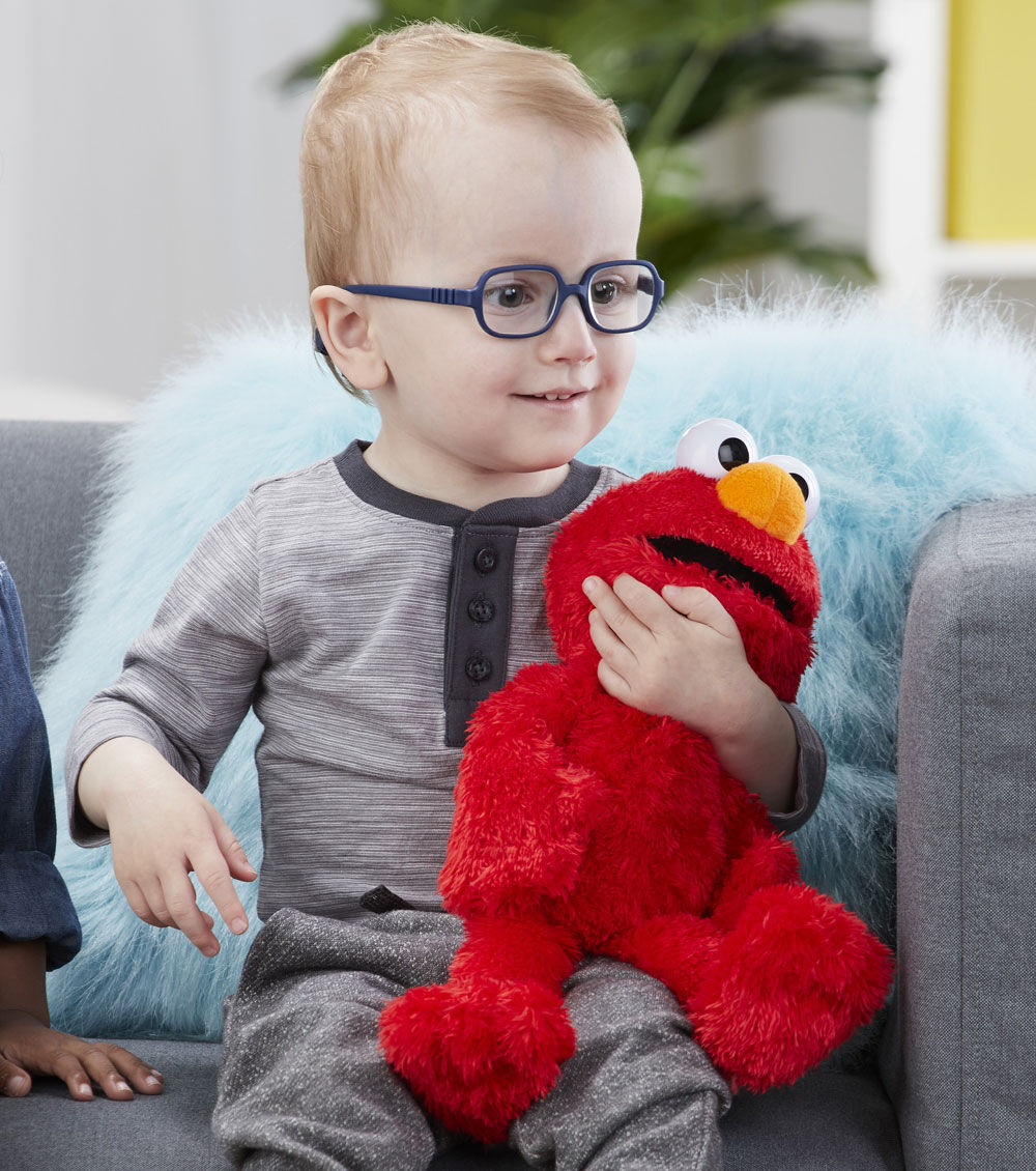 Love to deals hug elmo