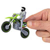 Supercross, Moto authentique de Devon Raper en métal moulé à l'échelle 1:24 avec figurine motocycliste, pour les enfants et les collectionneurs à partir de 3 ans