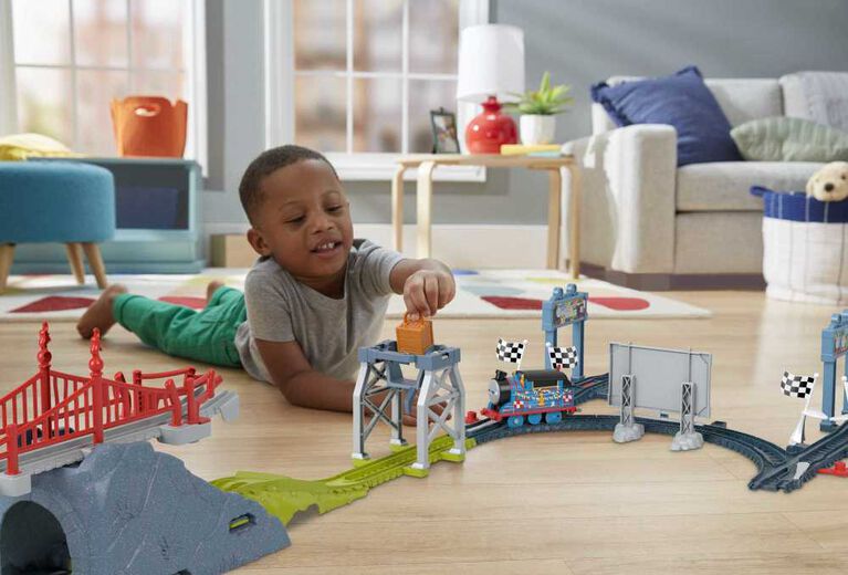 Thomas & Friends Thomas & Kana Cargo Race