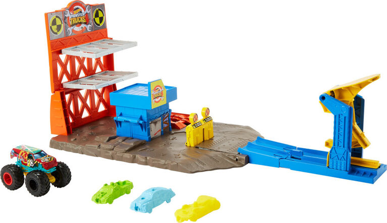 Hot Wheels Monster Trucks Blast Station Playset