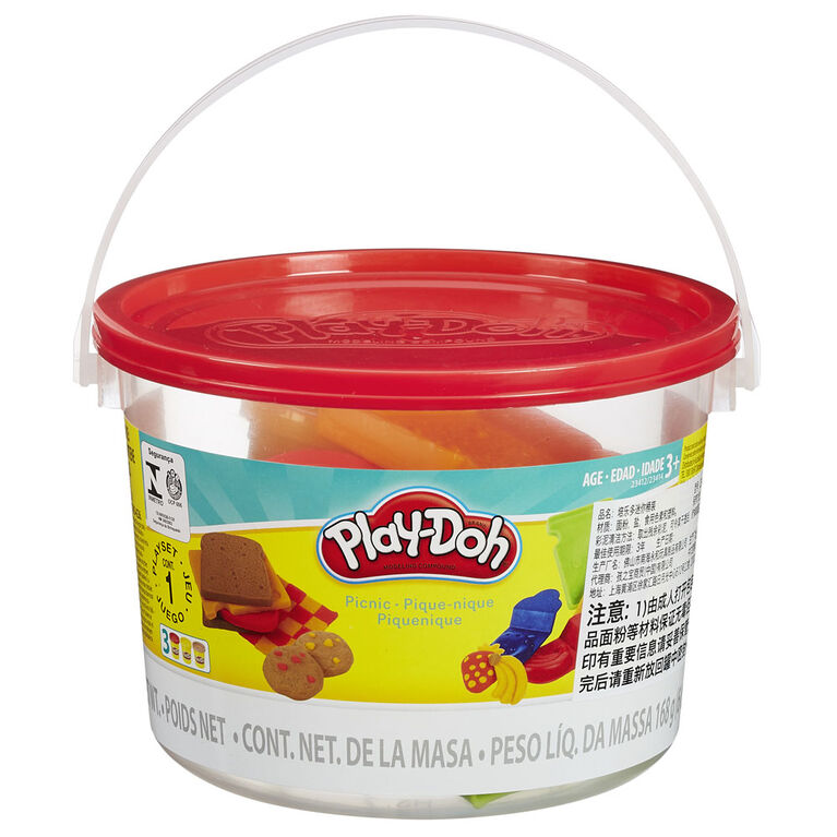 Play-Doh Picnic-Themed Bucket