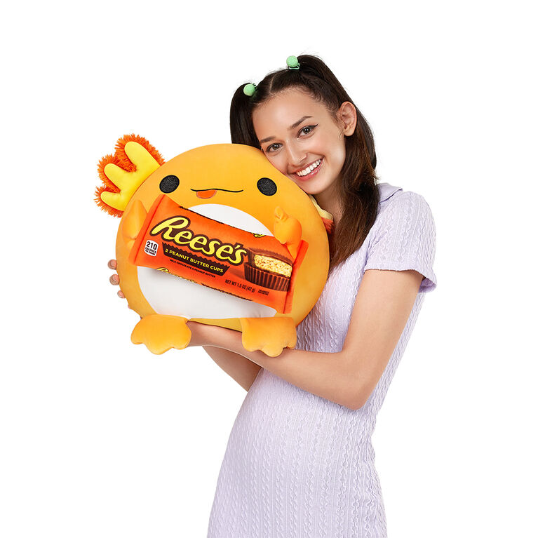 Snackles Super Sized 14 inch Snackle by ZURU