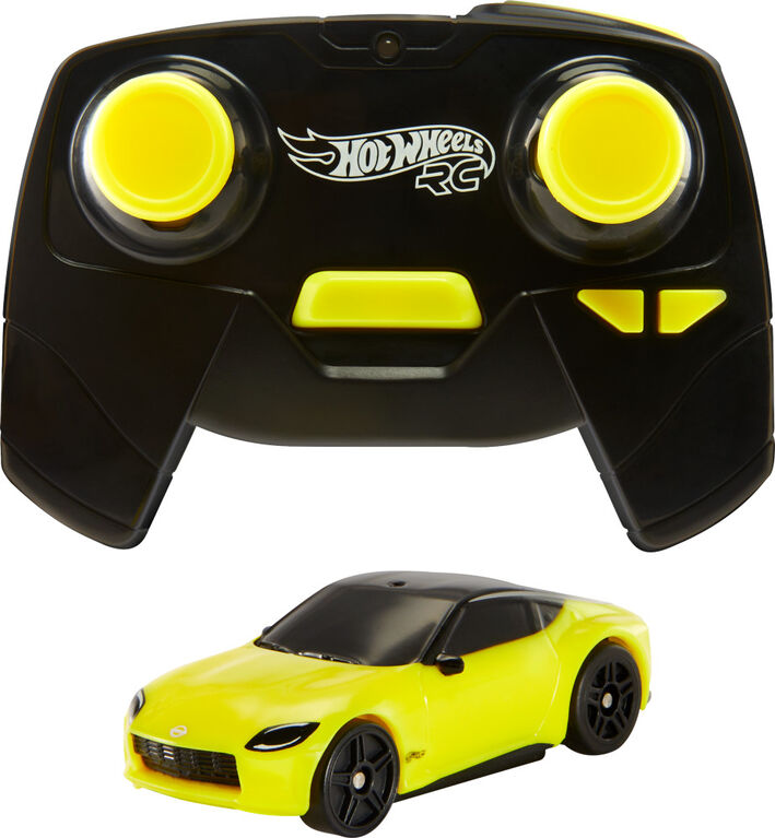 Hot Wheels 1:64 Scale Nissan Z, Battery Powered RC Car for On or Off Track Play