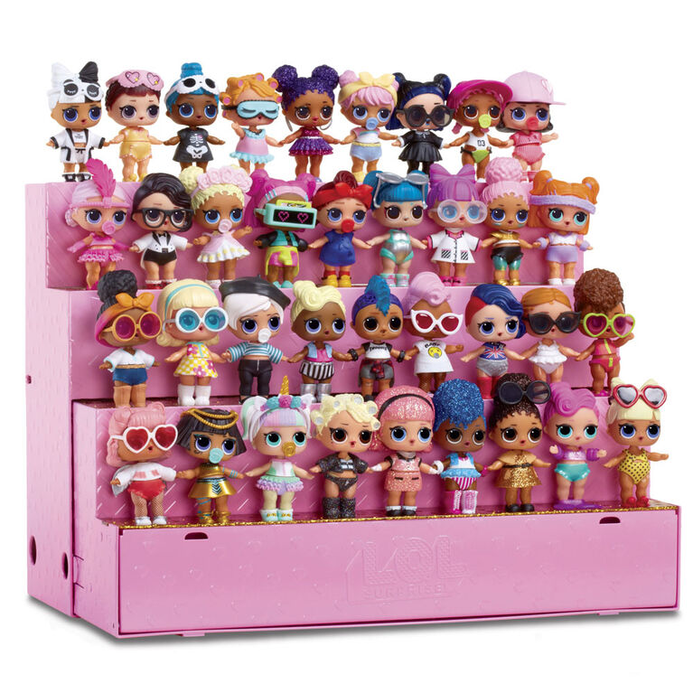 L O L Surprise Pop Up Store Toys R Us Canada