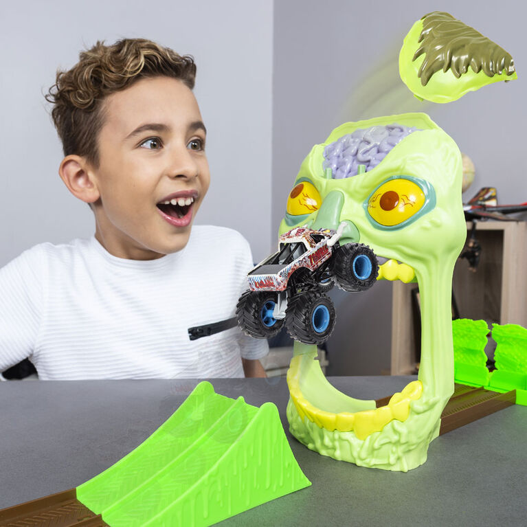 Monster Jam, Official Zombie Madness Playset Featuring Exclusive 1:64 Scale Zombie Monster Truck