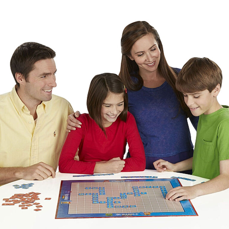 Hasbro Gaming - Jeu Scrabble Junior - Édition anglaise - les motifs peuvent varier