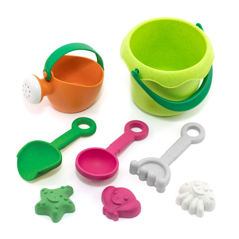 Earthtastic 8 piece Sand Bucket Playset