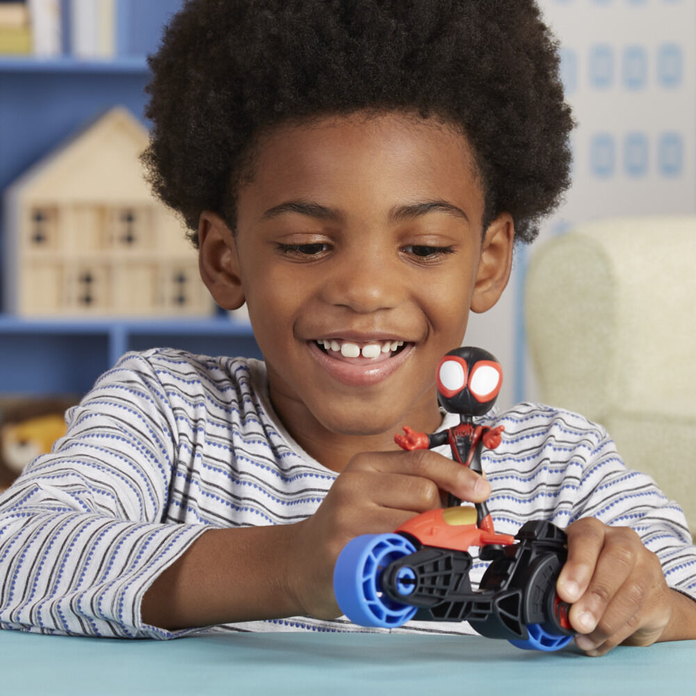 Marvel toys for 3 year online old