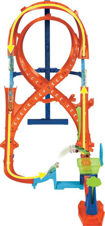 Hot Wheels Action Figure-8 Jump