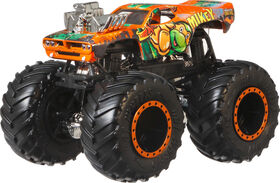 Hot Wheels Monster Trucks, 1:64 Scale Entertainment-Themed Toy Truck (Styles May Vary)