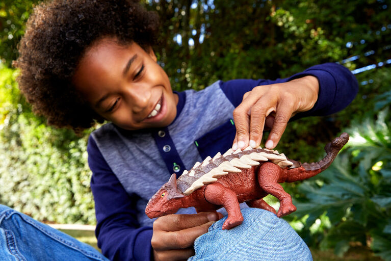 Jurassic World Roar Strikers Ankylosaurus