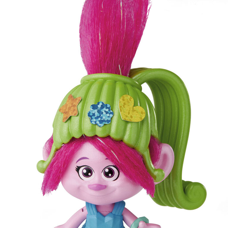 DreamWorks Trolls Band Together Hairageous Wardrobe Queen Poppy Small Doll and Accessories Playset