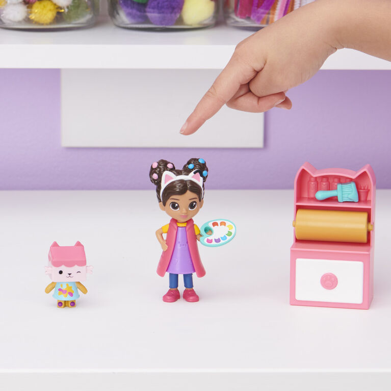 Gabby et la maison magique – Coffret Studio d'art avec 2 figurines jouets, 2 accessoires, boîte surprise et meuble