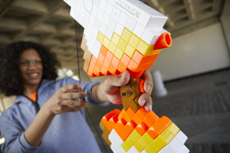 Nerf Minecraft Sabrewing Motorized Bow, Design Inspired by Minecraft Bow in the Game