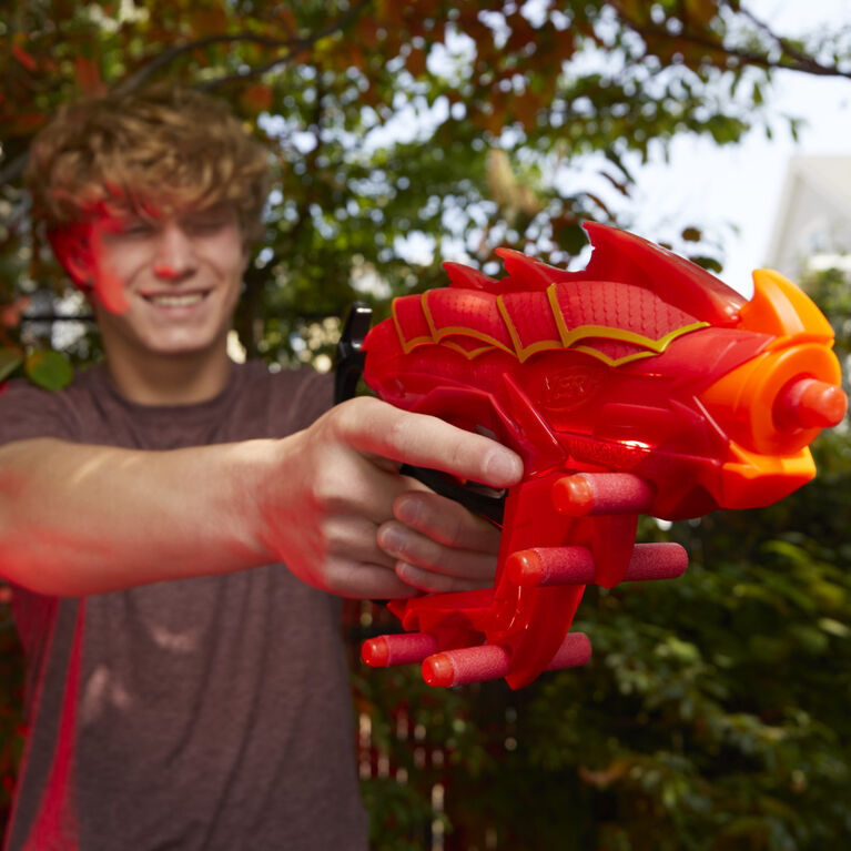 Nerf DragonPower, blaster à fléchettes Fireshot, inspiré de Dungeon and Dragons - Notre exclusivité