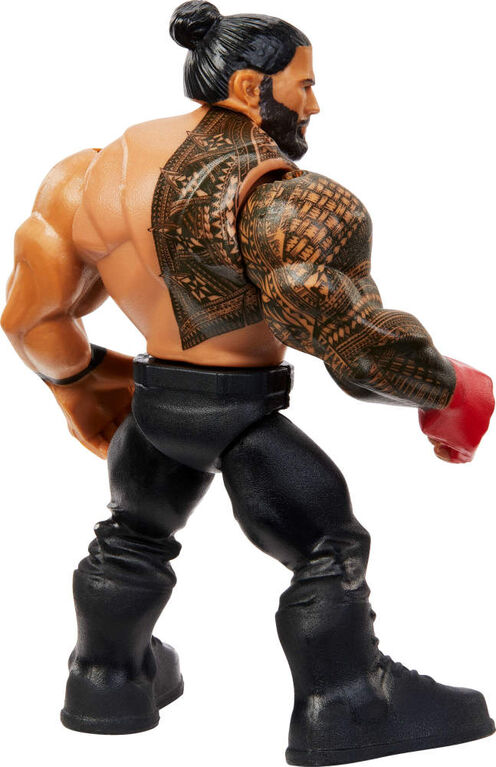 WWE Knuckle Crunchers Figurine articulée et acc. Roman Reigns