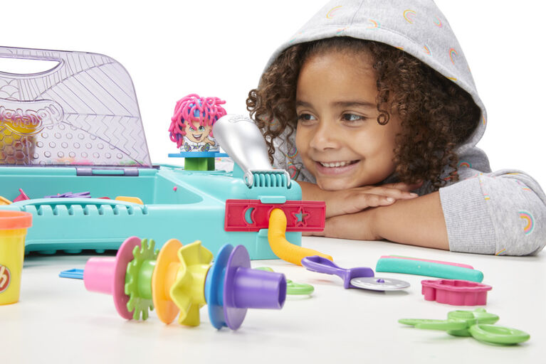 Play-Doh On the Go Imagine and Store Studio with Over 30 Tools and 10 Cans of Modeling Compound, Non-Toxic