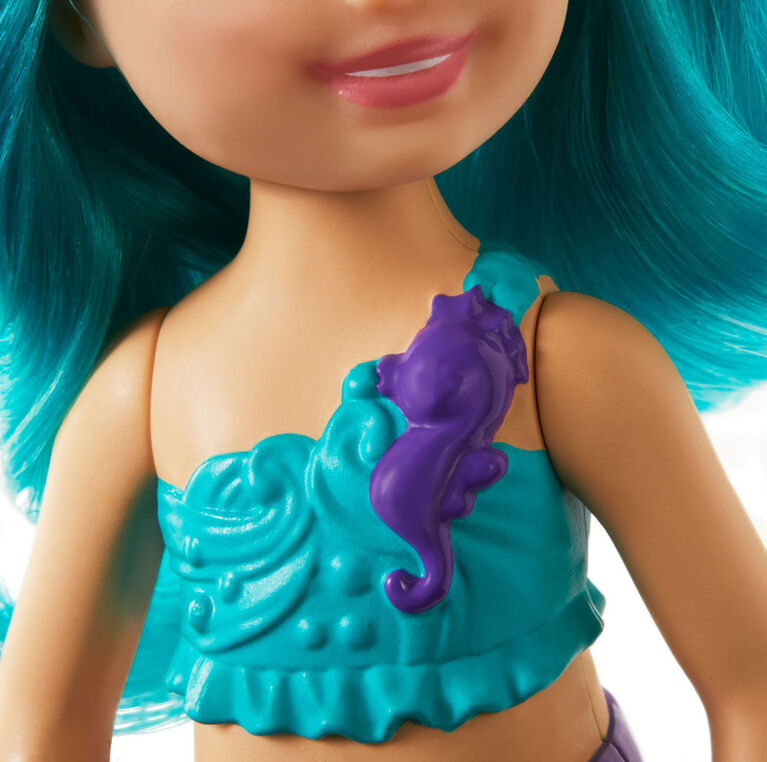 Poupée ​Chelsea Sirène Barbie Dreamtopia, 16,5 cm (6,5 po) avec queue et cheveux sarcelle