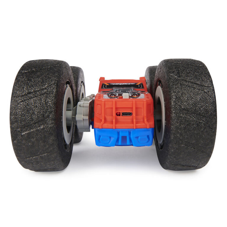 Air Hogs Super Soft, Flippin' Frenzy, 360 Spinning Action, 2-in-1 Stunt Vehicle Remote Control Car
