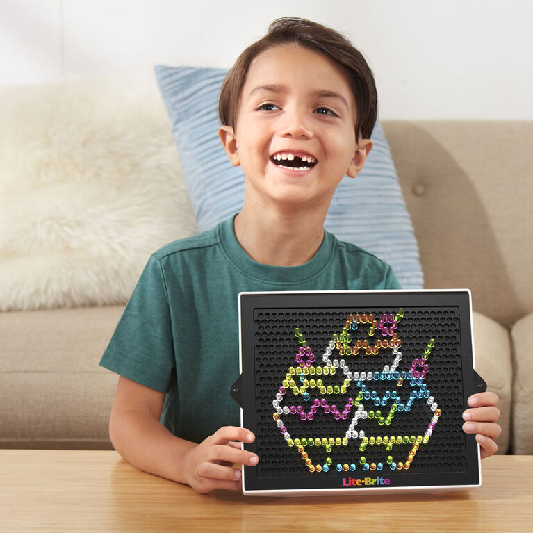 Écran magique Lite-Brite de style rétro