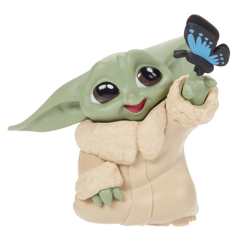 Star Wars The Bounty Collection Grogu, Série 4, figurine statique de 5,5 cm, rencontrant un papillon