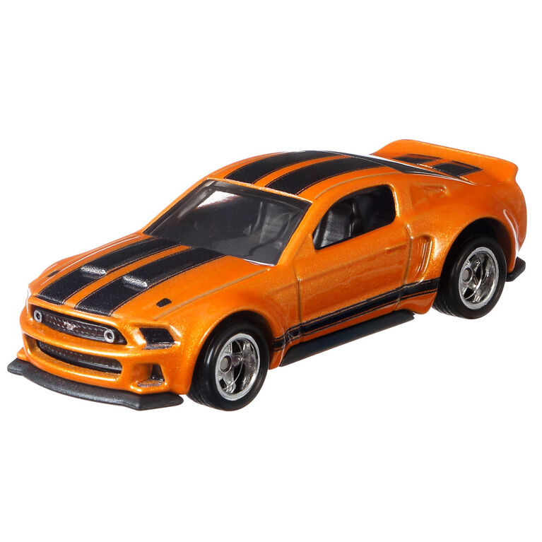Hot Wheels '14 Custome Mustang Vehicle