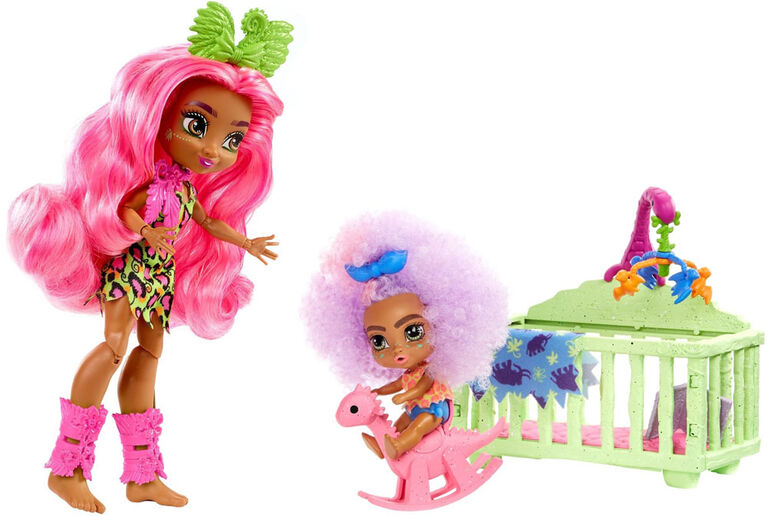 Cave Club Wild About Babysitting Playset & Fernessa & Furrah Dolls