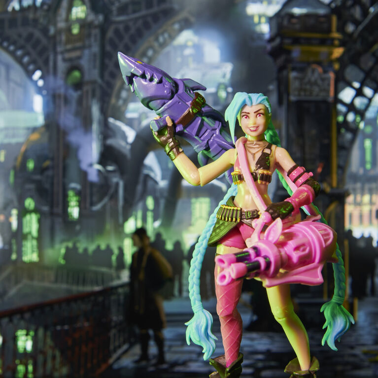 League of Legends, Official 4-Inch Jinx Collectible Figure with Premium Details and 2 Accessories, The Champion Collection, Collector Grade