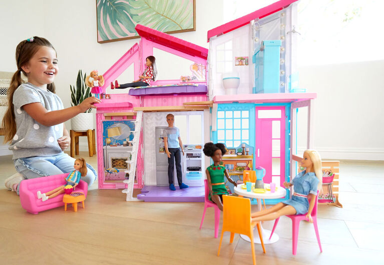 Barbie Malibu House 2-Story Dollhouse with Transformation Features and 25+ Pieces - R Exclusive