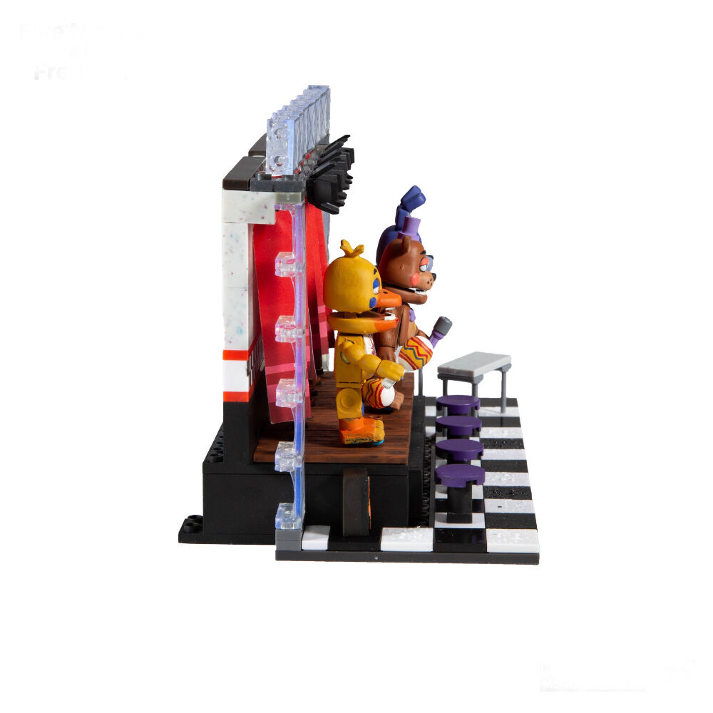 Lego five nights at freddy's toys r us 2025