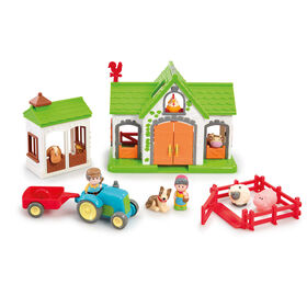 Early Learning Centre Happyland Farm - English Edition - R Exclusive