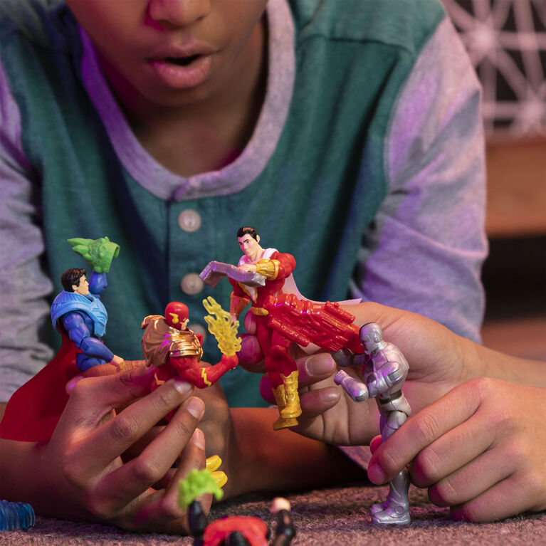 DC Comics, 4-Inch SHAZAM! Action Figure with 3 Mystery Accessories, Adventure 2