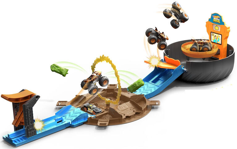 Hot Wheels Monster Trucks Stunt Tire Playset