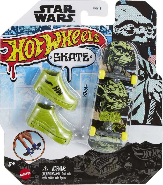 Hot Wheels Skate Star Wars-Themed Fingerboard and Pair of Skate Shoes