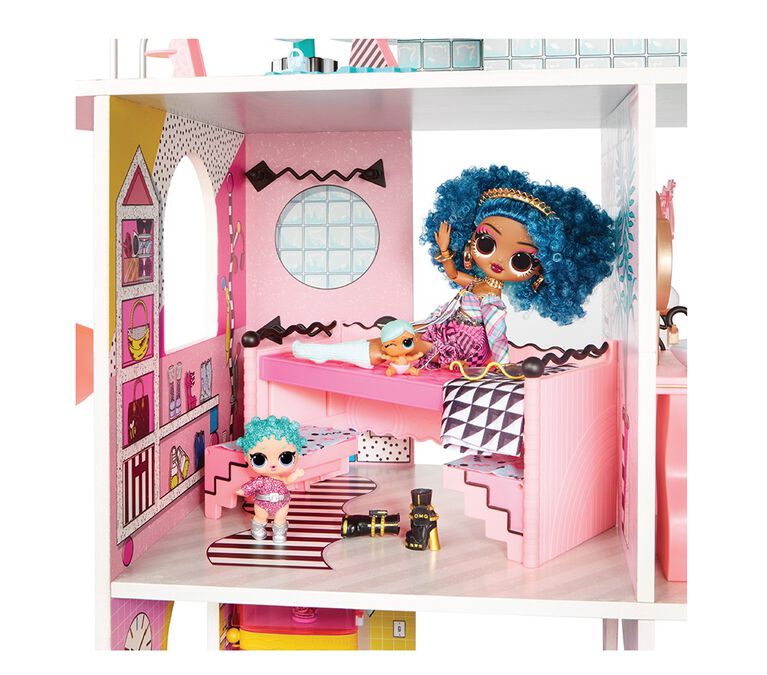 LOL Surprise OMG Fashion House Playset