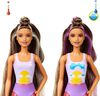 Poupée et accessoires ​Sunshine and Sprinkles Barbie Color Reveal, incluant parapluie à fonction d'eau et changement de couleur, thème de soleil et de nuages