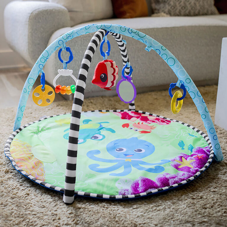 Baby Einstein Tapis d'éveil rempli d'eau 2 en 1 Sea Floor Explorers