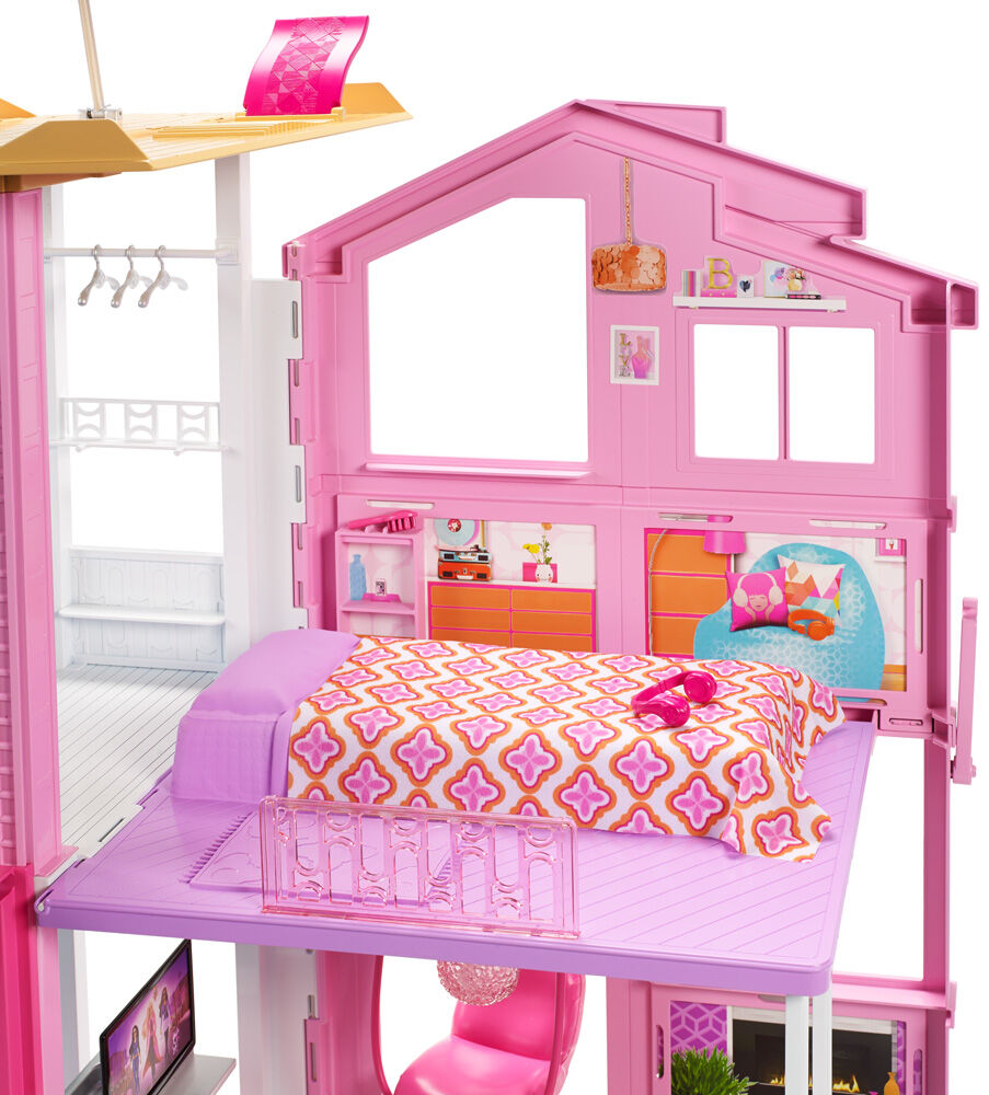 barbie pink passport townhouse